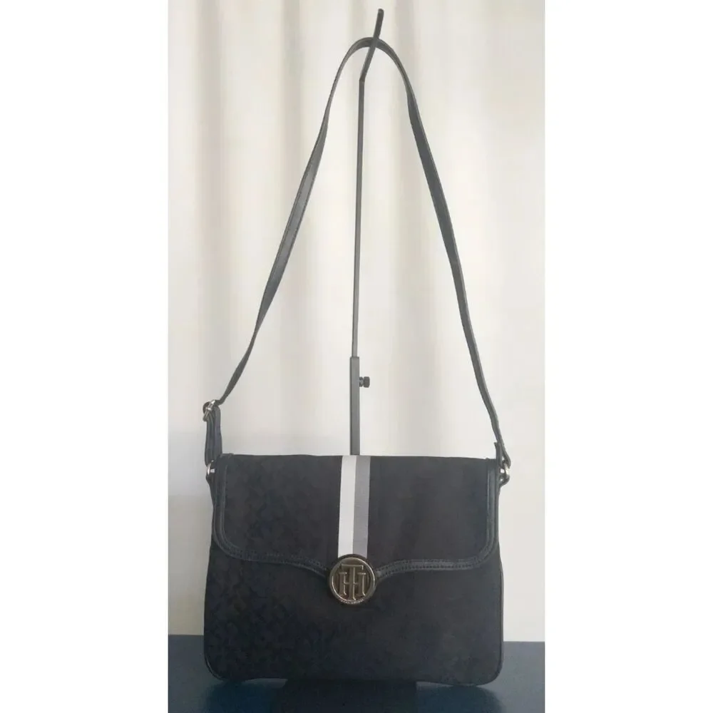 Tommy Hilfiger Deep black Body: jacquard canvas (TH monogram pattern) - Picture 2 of 12
